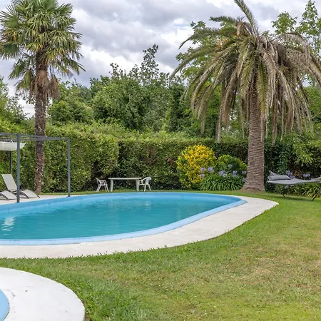 Дом отдыха Cabanita Rustica Con Piscinas Камбре